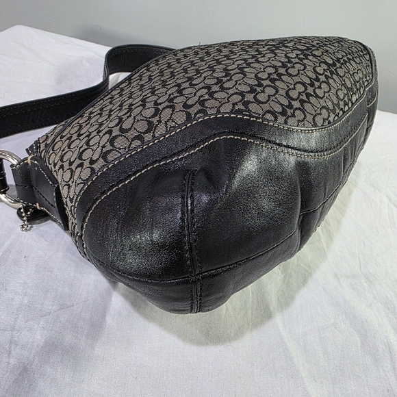 Vintage Coach F10926 Signature Soho Black Leather Buckle Y2K Flap Shoulder Bag. - Picture 7 of 14